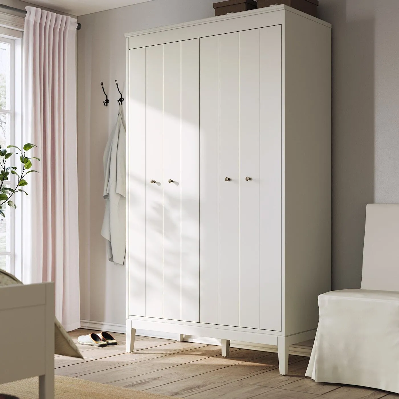 WARDROBE
