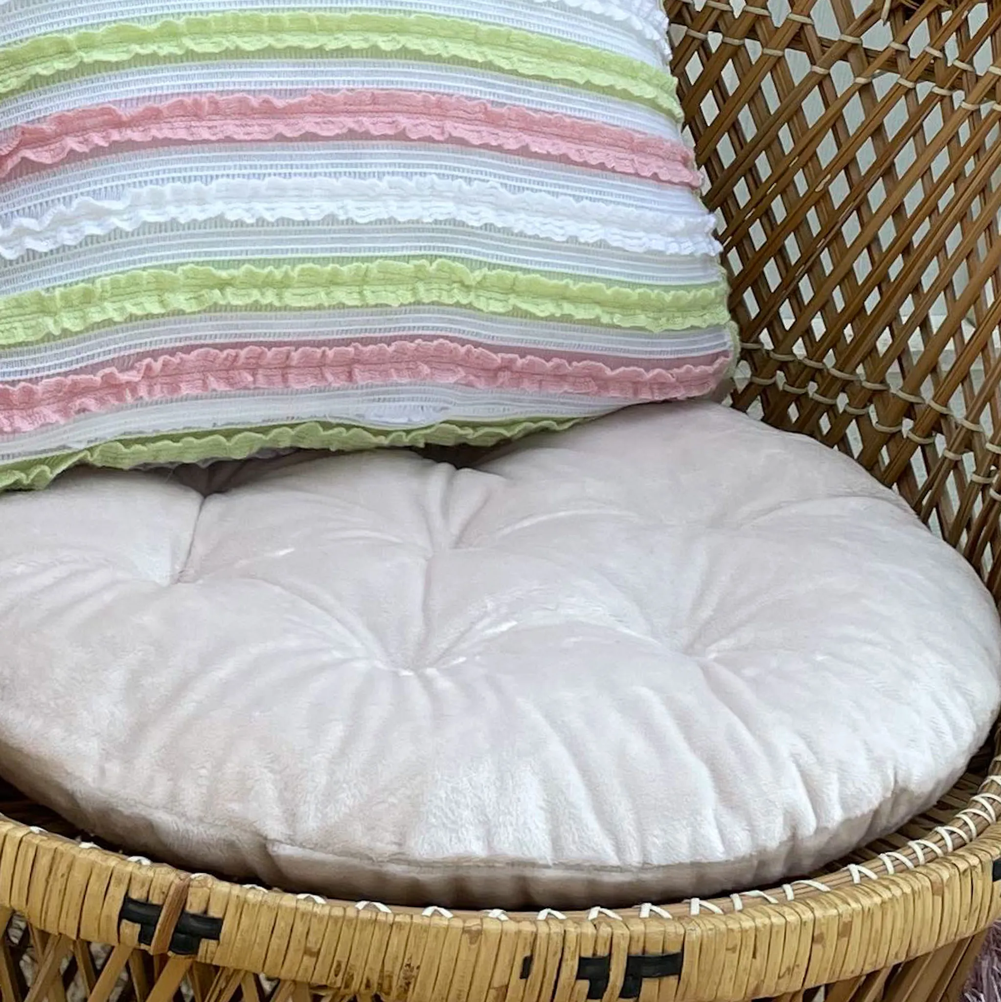 Ivory Cushion