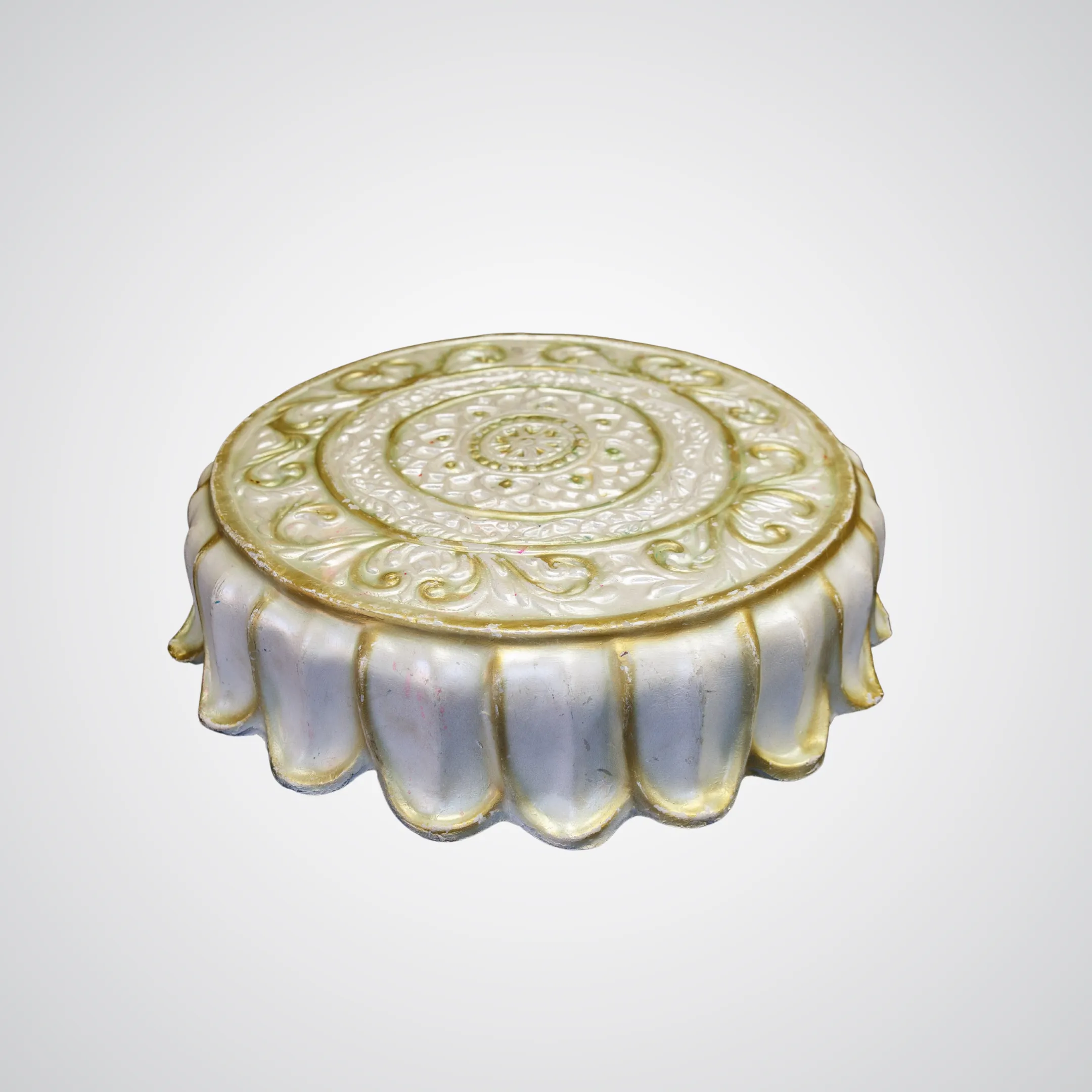 White and Gold Lotus Bhajat
