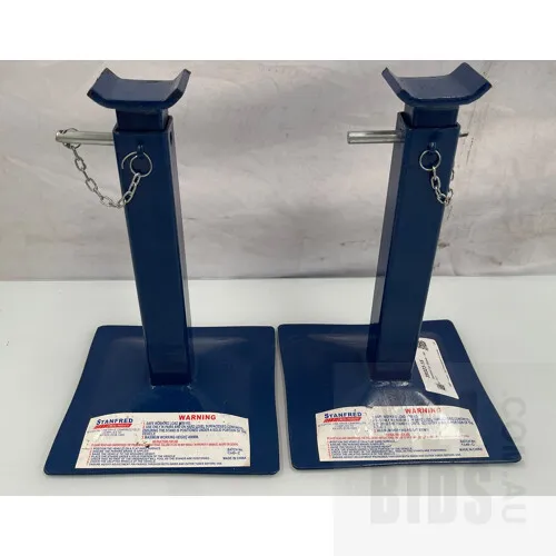 Car Stands (Set of 2)