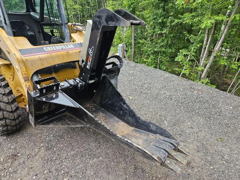 Stump Bucket w/ Grapple for Skid Steer