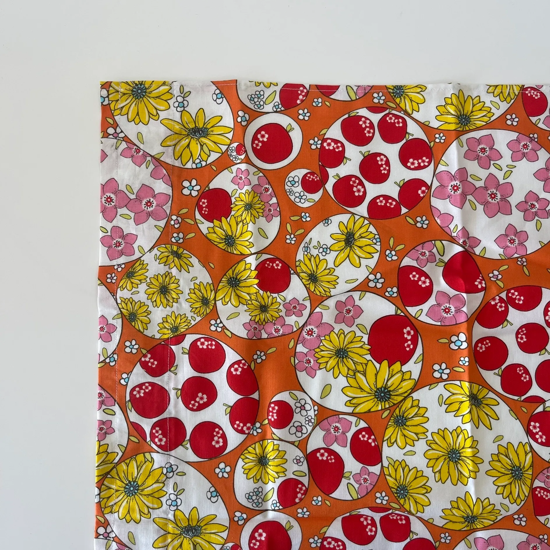 Curtains - Flower Pattern - Yellow/Red - 50x21"