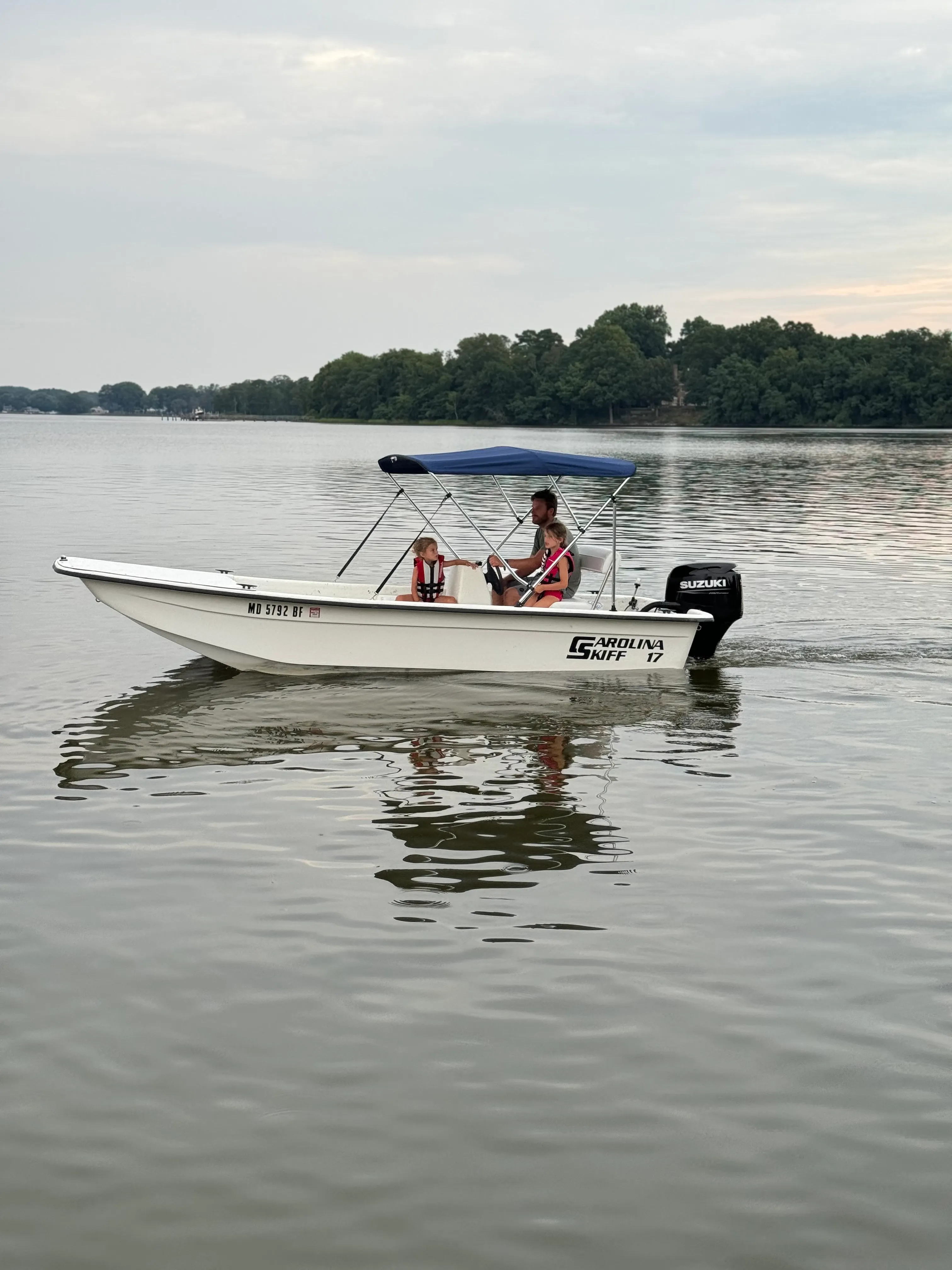 17 ft Carolina Skiff 