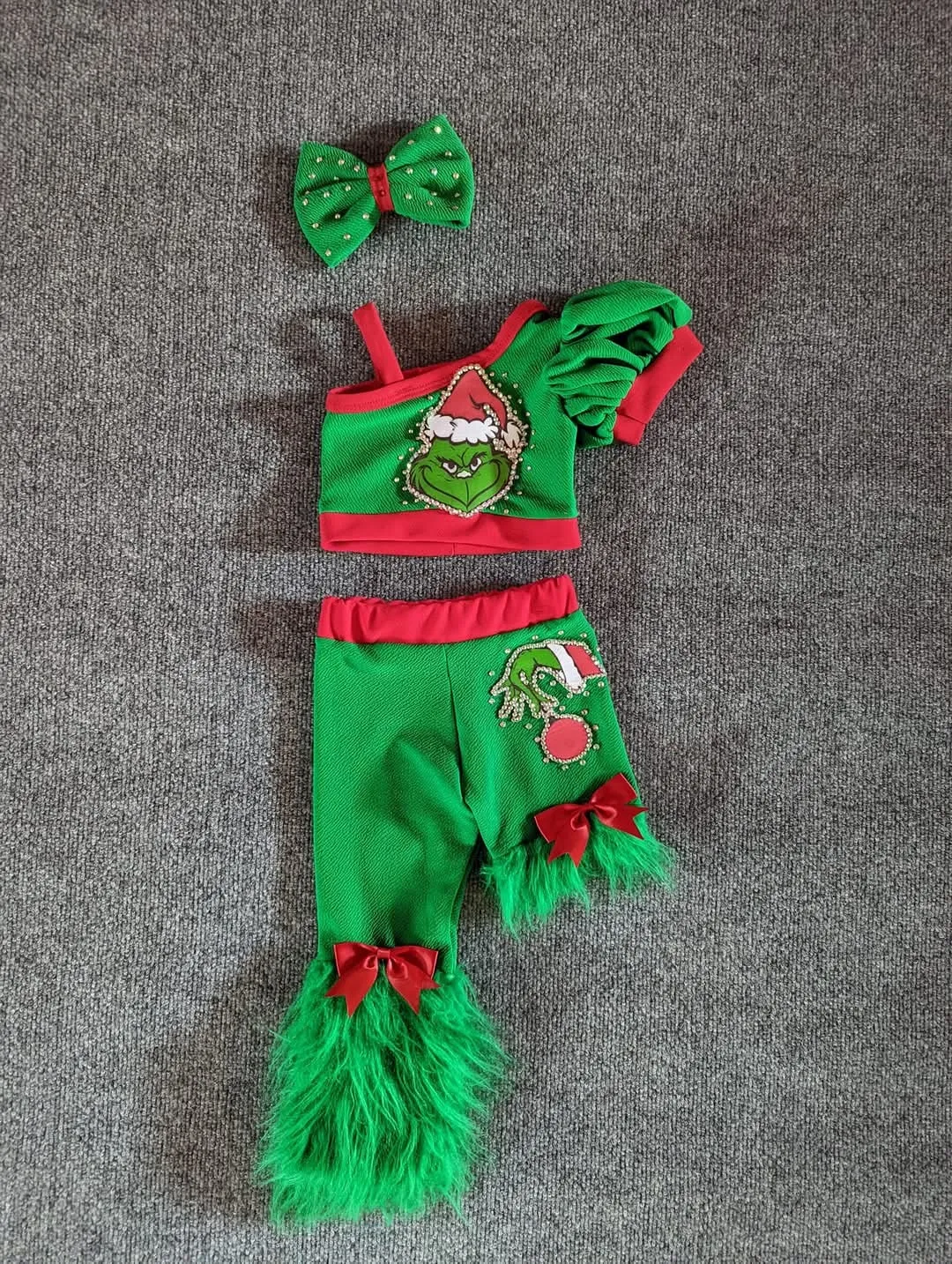 Grinch Ooc