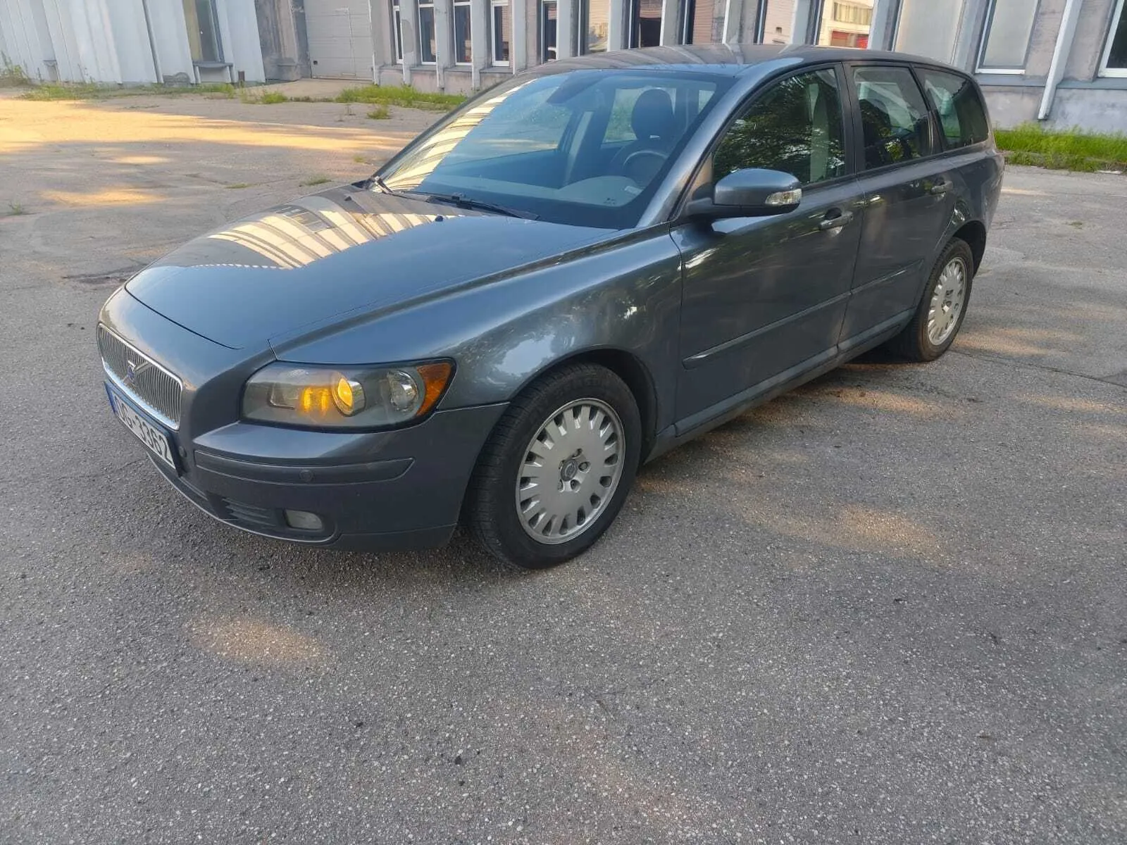 Volvo V50