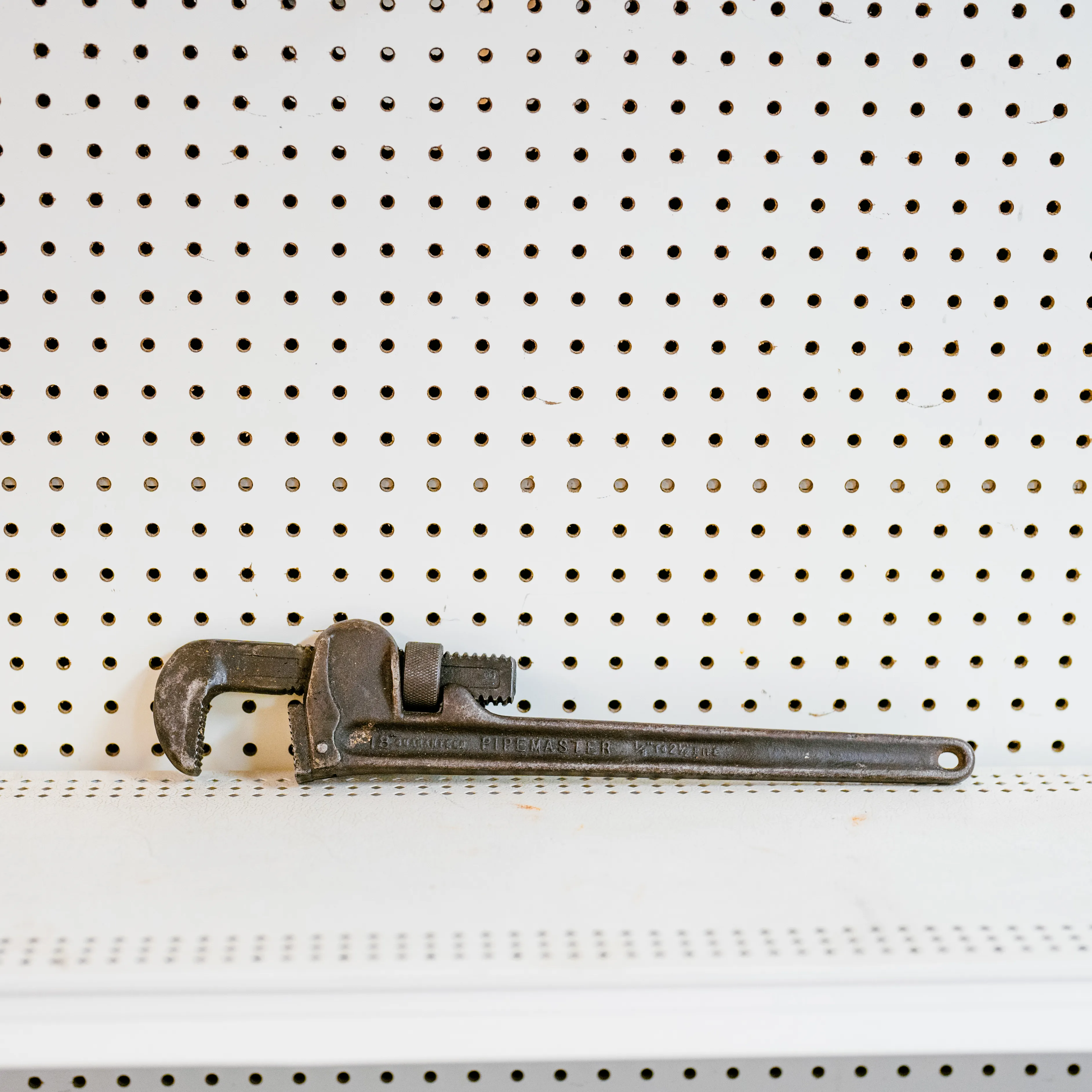 Pipe Wrench - 18 IN