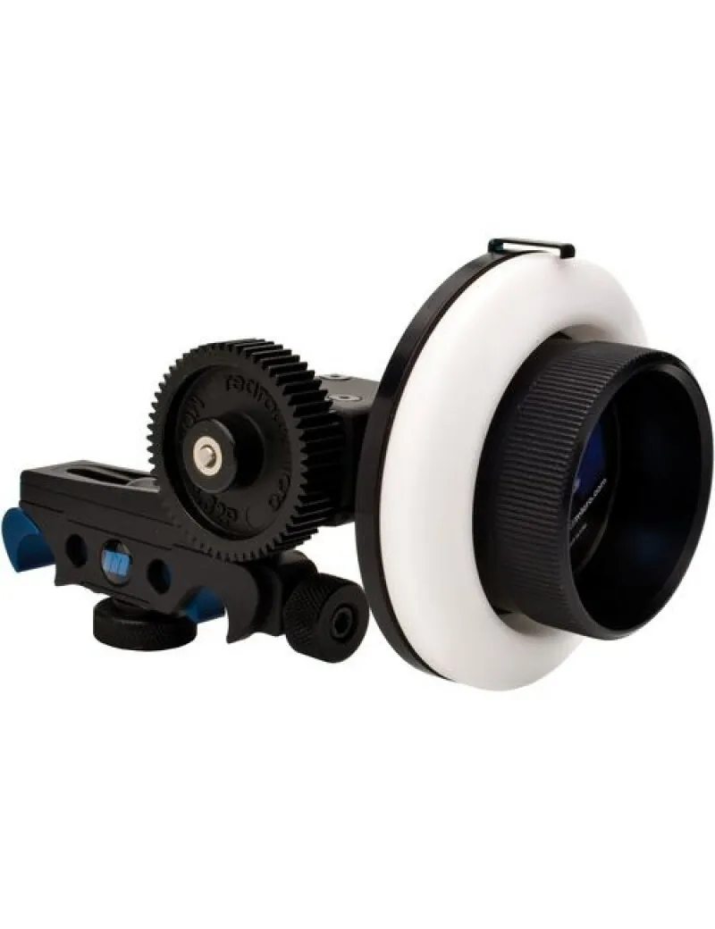 Manual follow focus