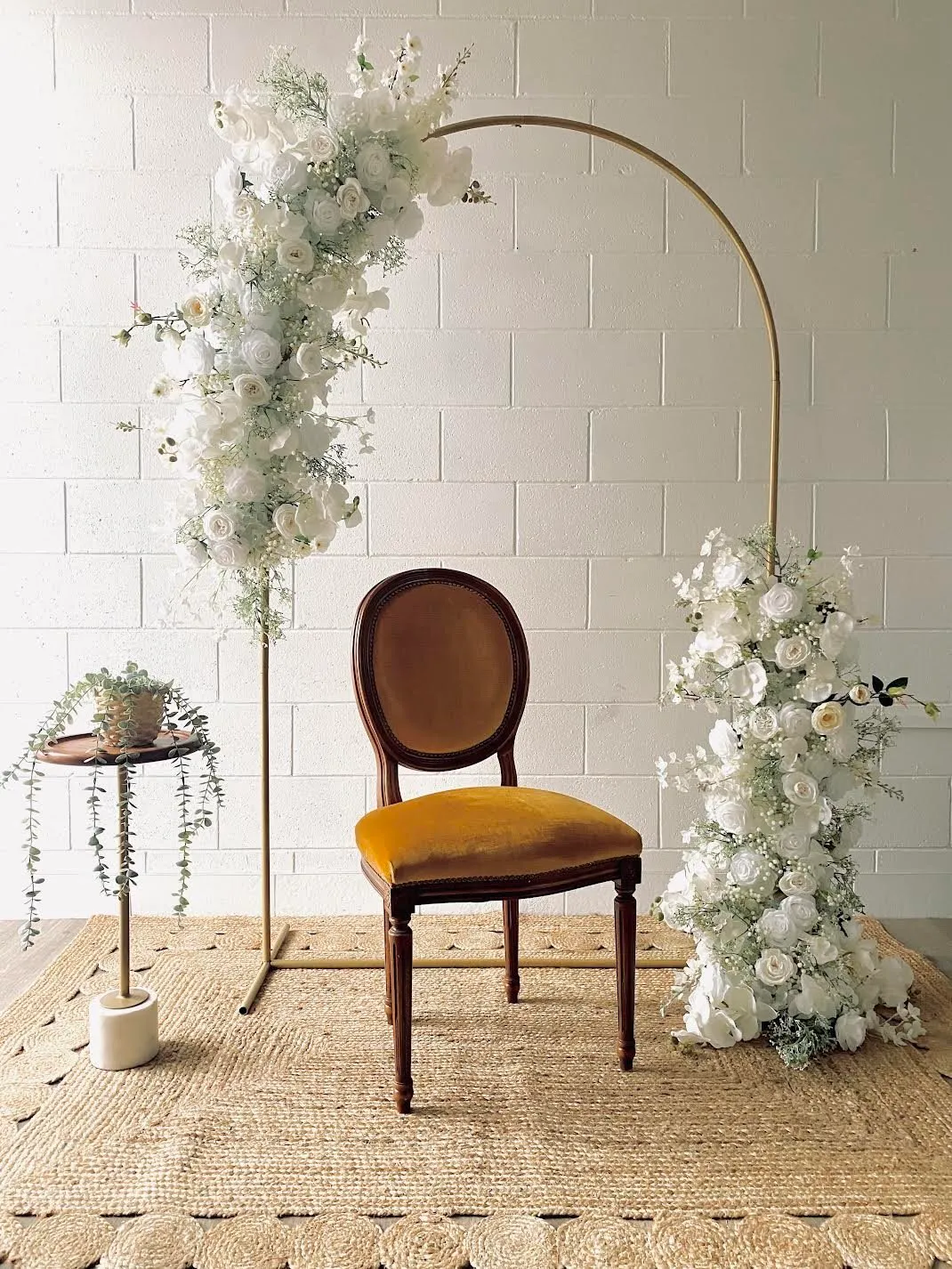 Bella Gold Archway