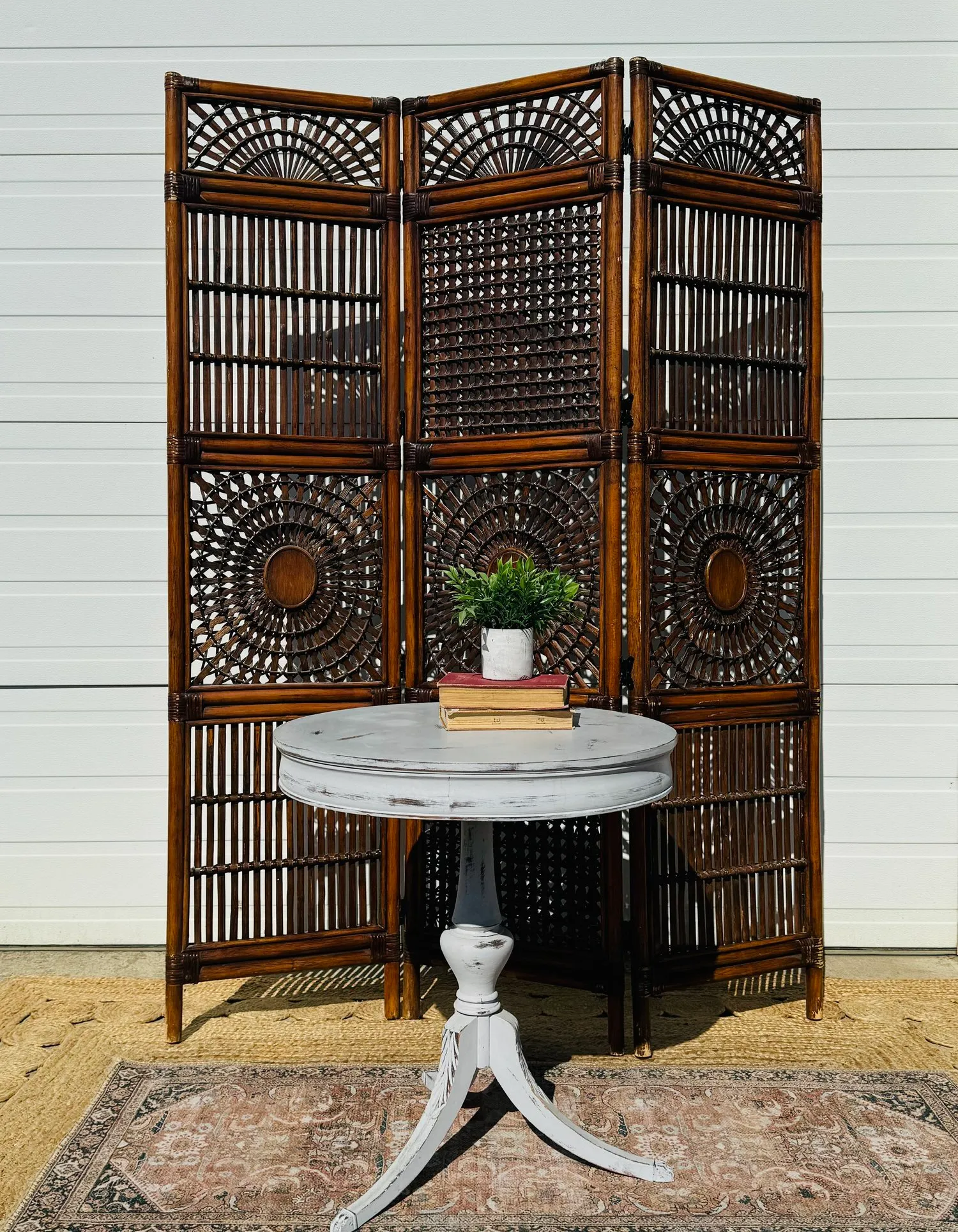 Lila Side Table