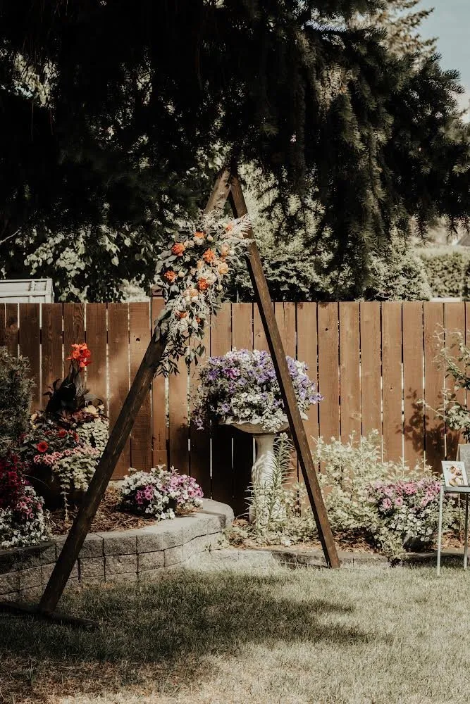 Solo Triangle Arch