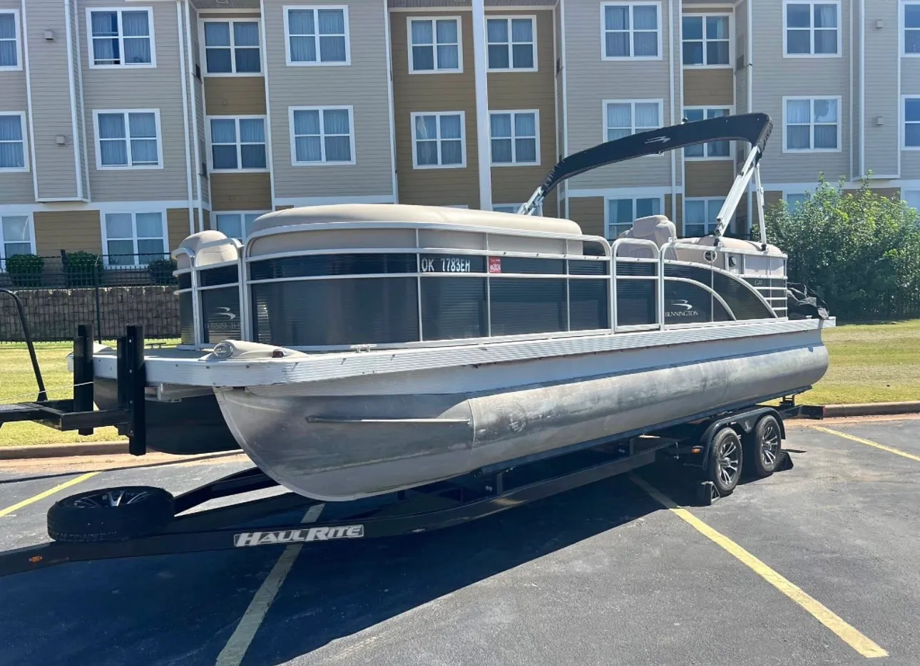 12 Passenger Pontoon 60 HP