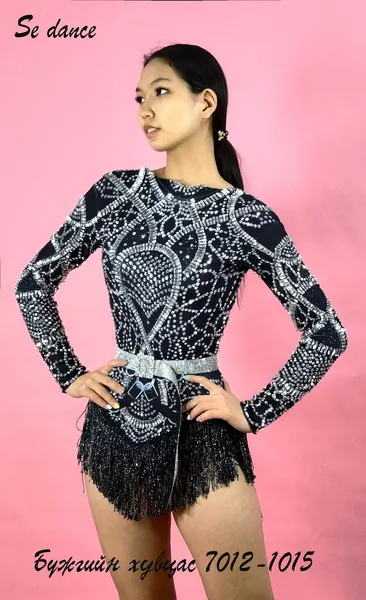 2-34 Embellished black