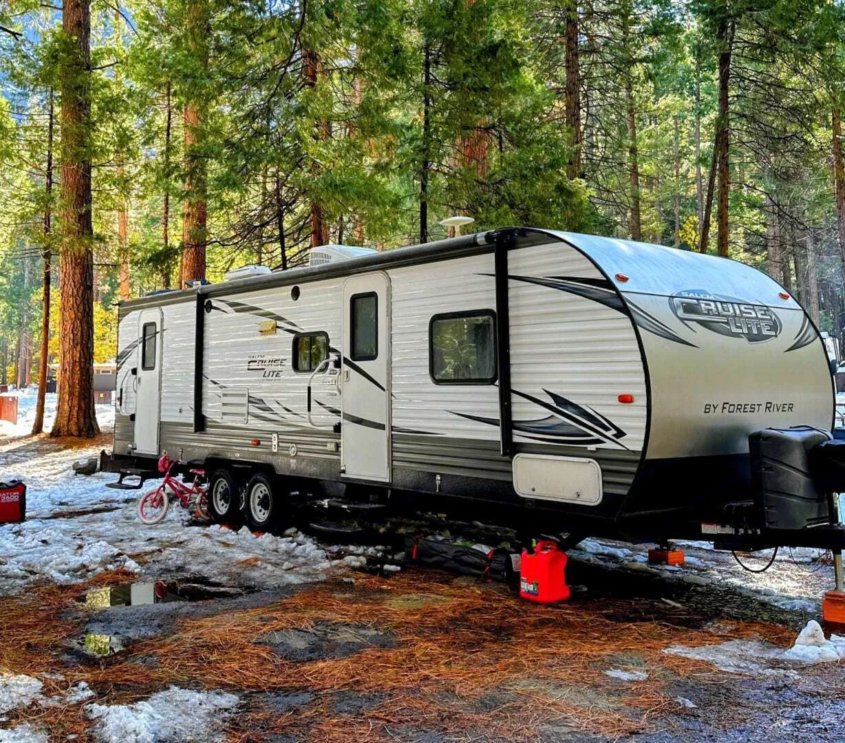 26 Foot 2 Door Trailer with Big Bunks