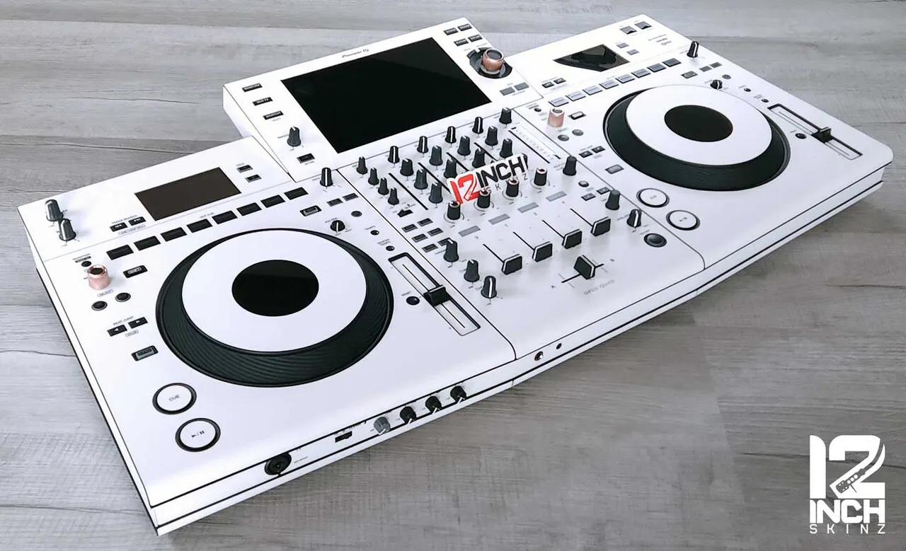 Pioneer Opus Quad