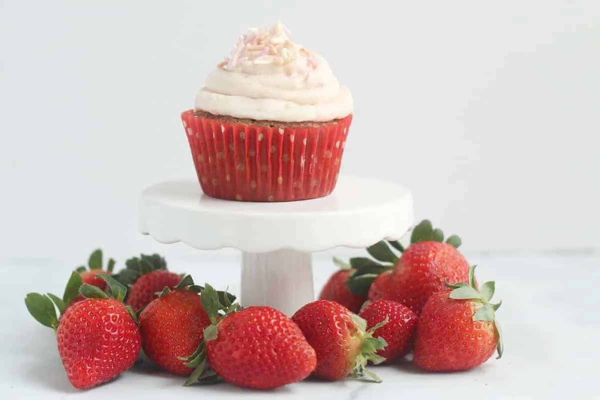 White Small Cake Stand - Cupcake