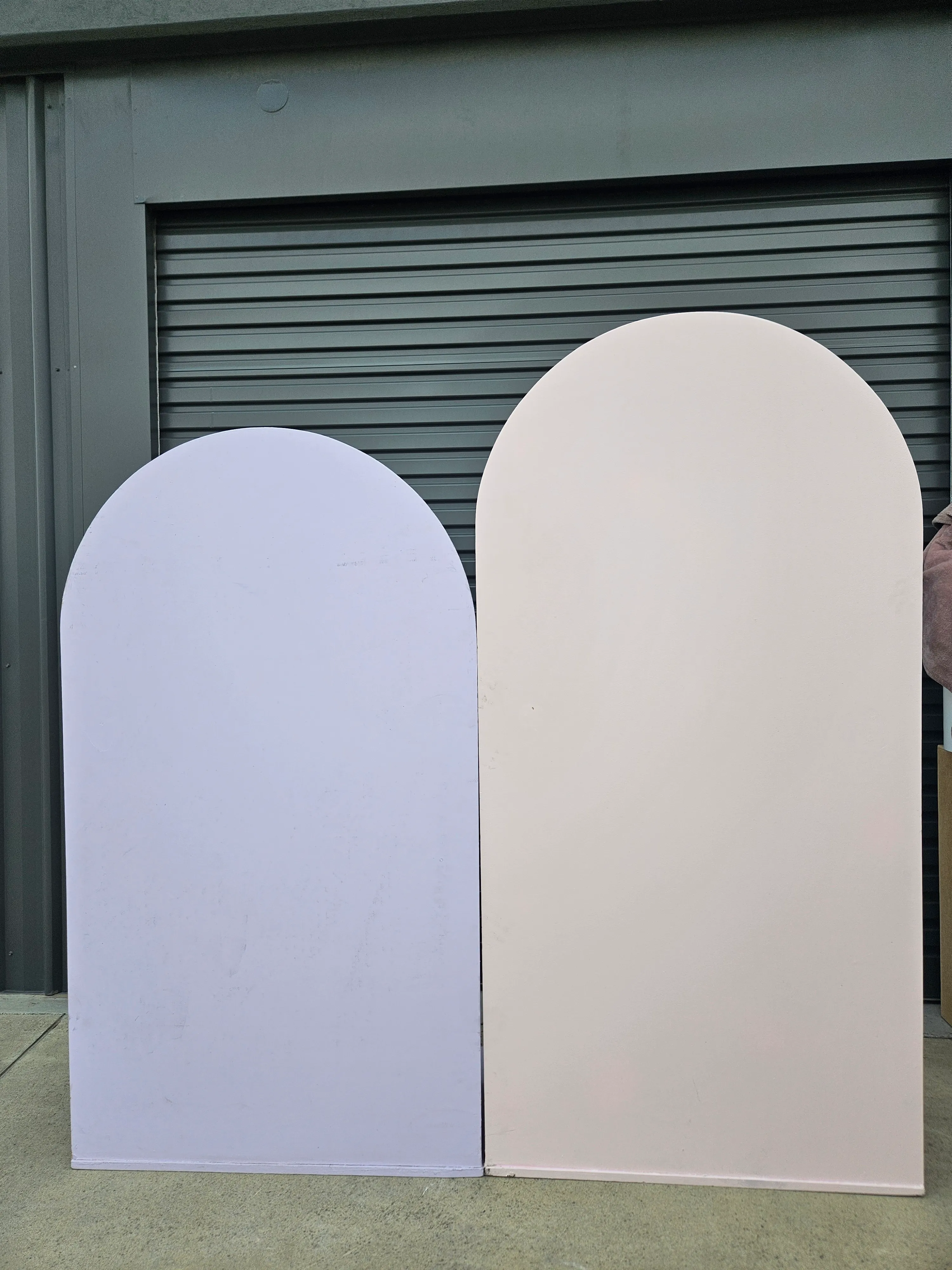 Soft Lilac Arch Backdrop - 900 x 1600