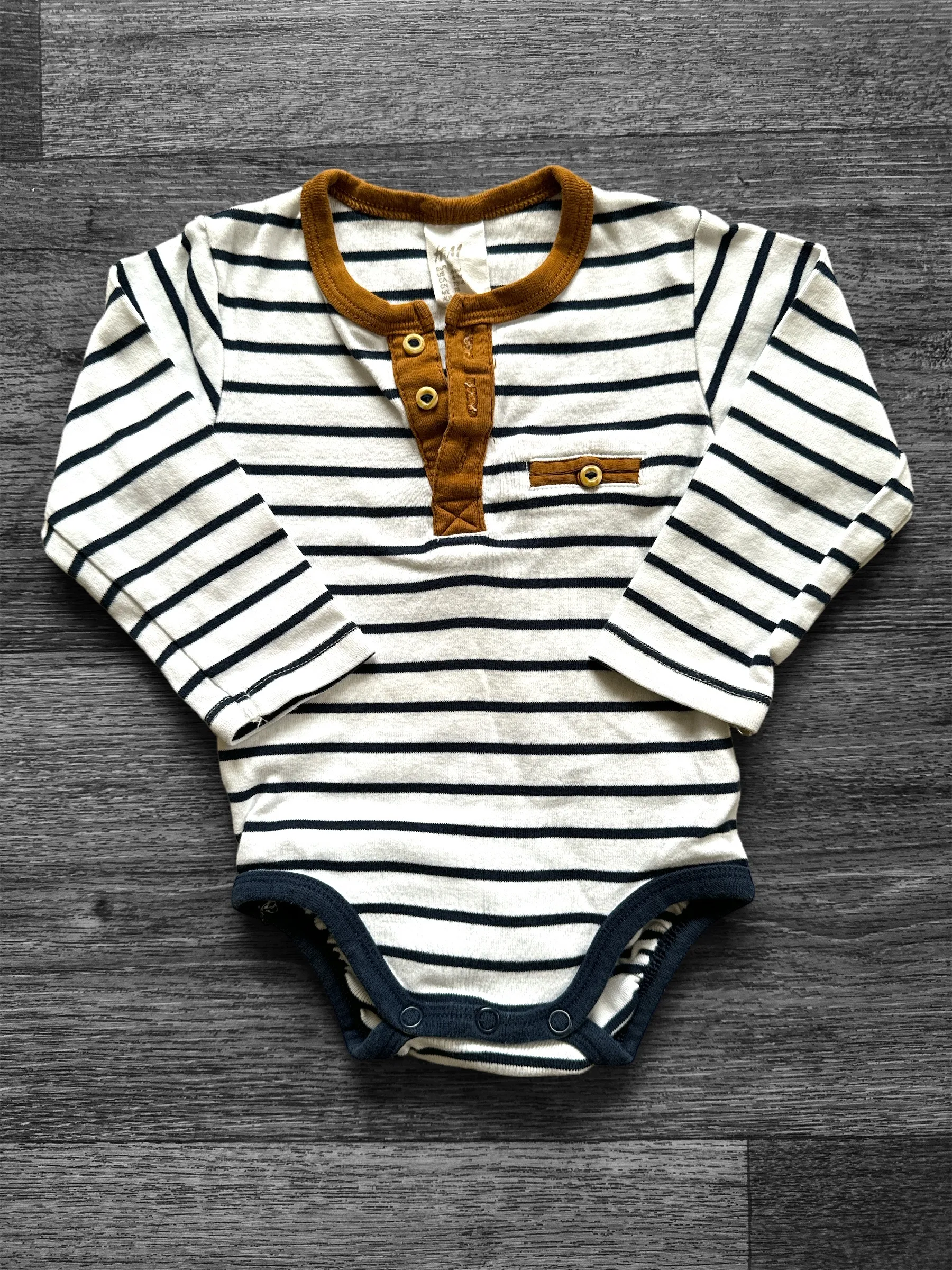 Pruhované body