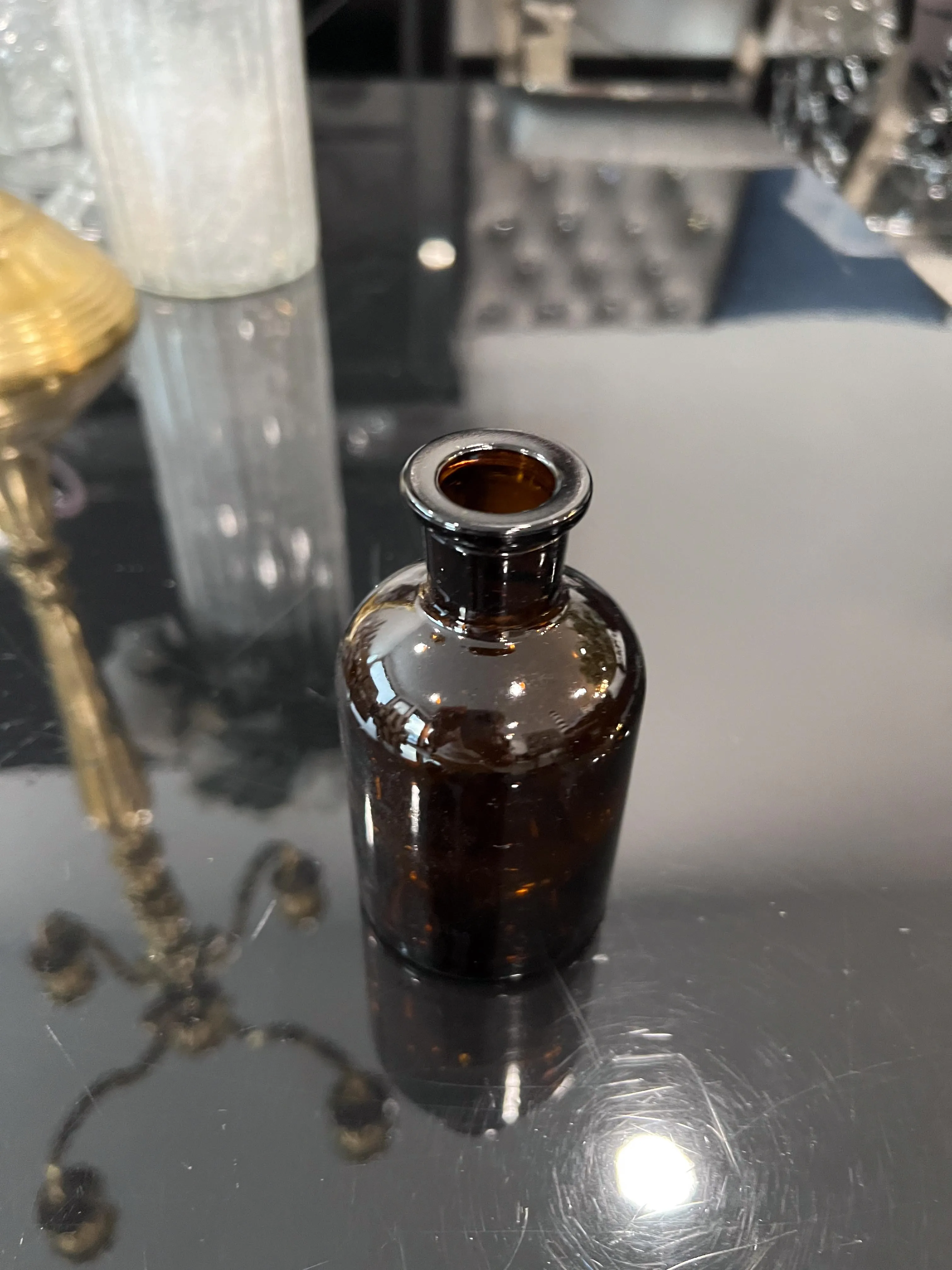 Dark Amber Bud Vase (4in.)