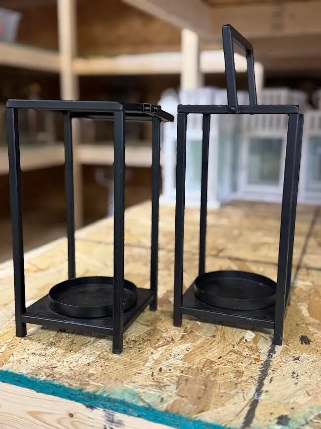 Black Metal Candle Holder Frame (9 x 4.5 inches)