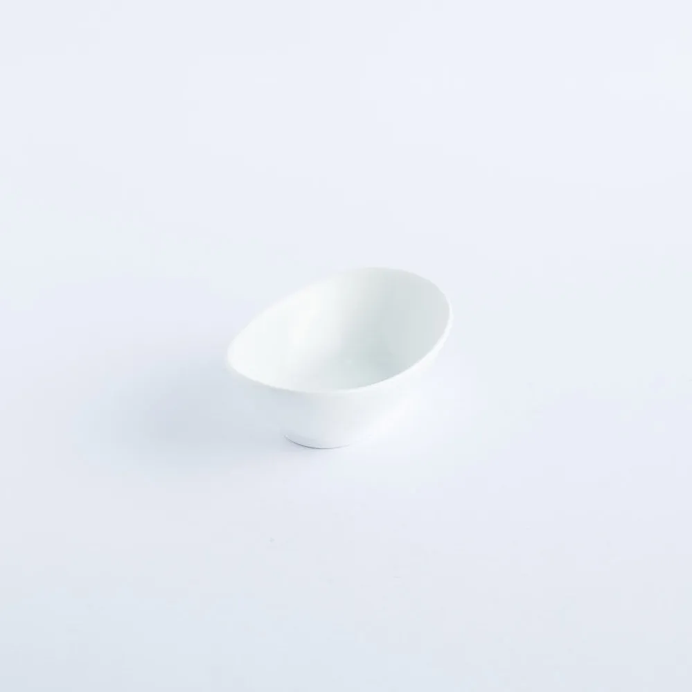 BW20-0248 - White Ceramic Soy Dish - 4" 2.75" 1.25" (LWH)