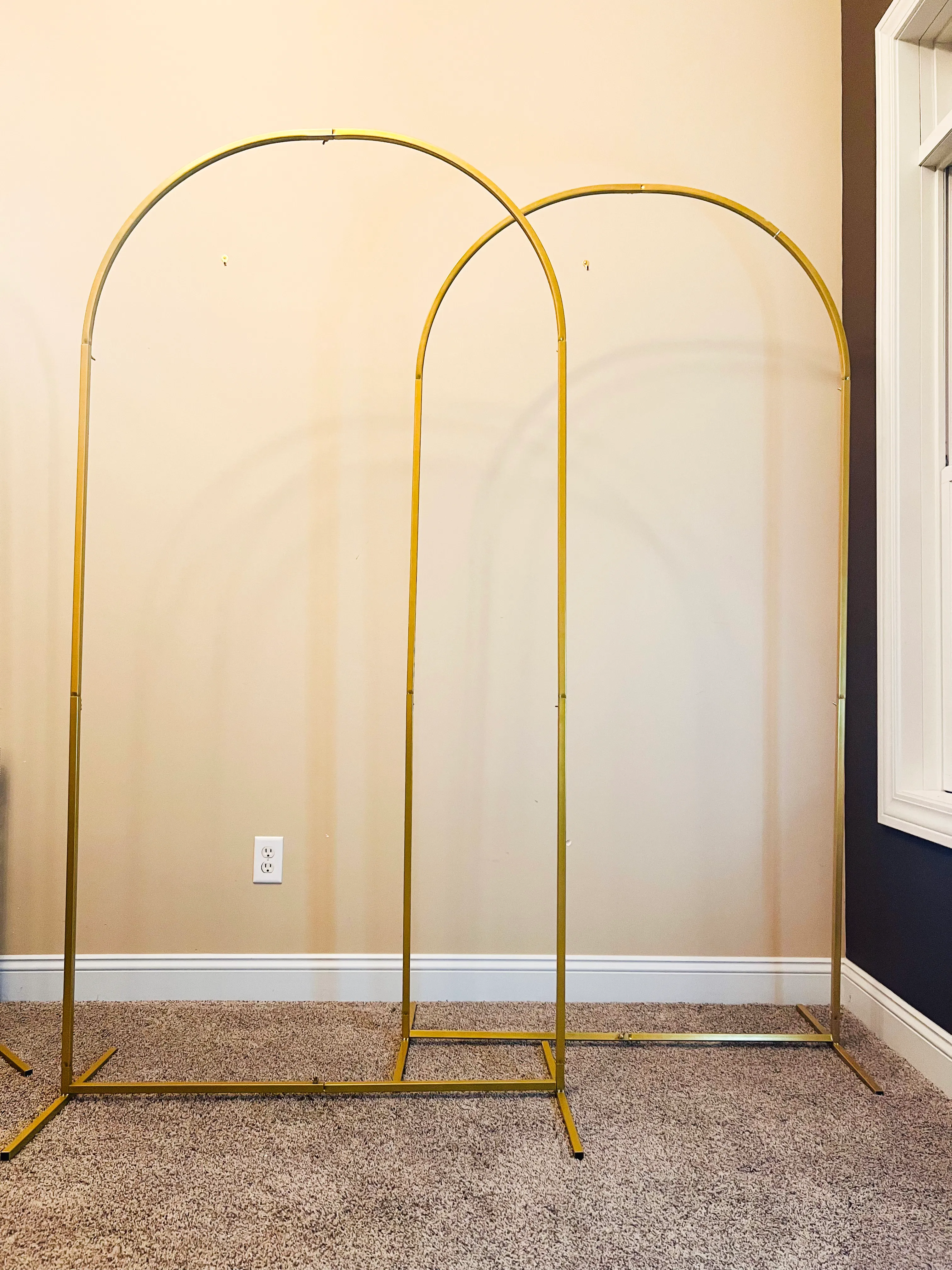 6 Feet Gold Arhces