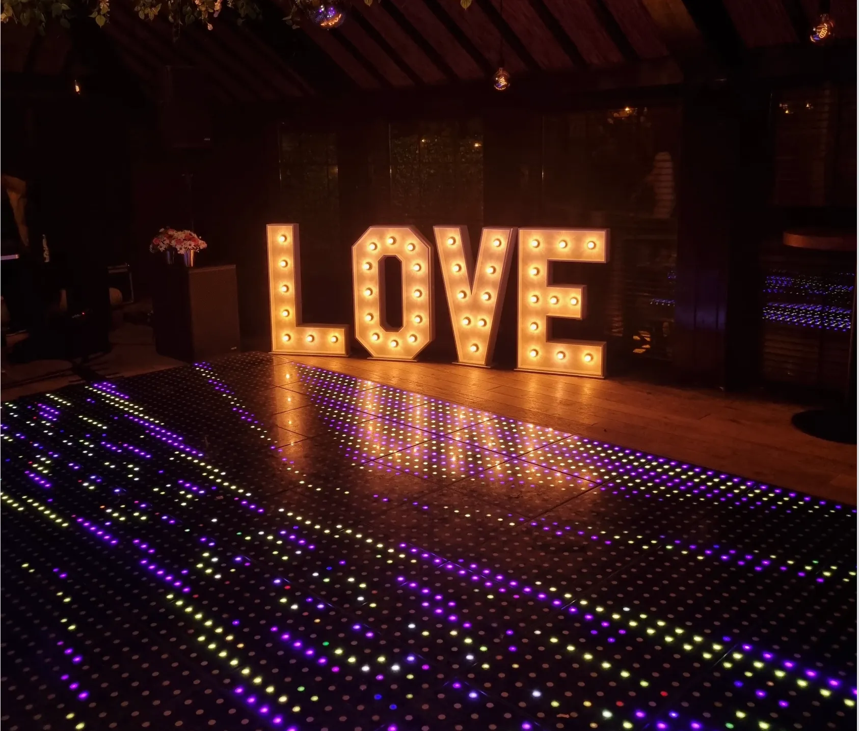 LOVE lichtletters