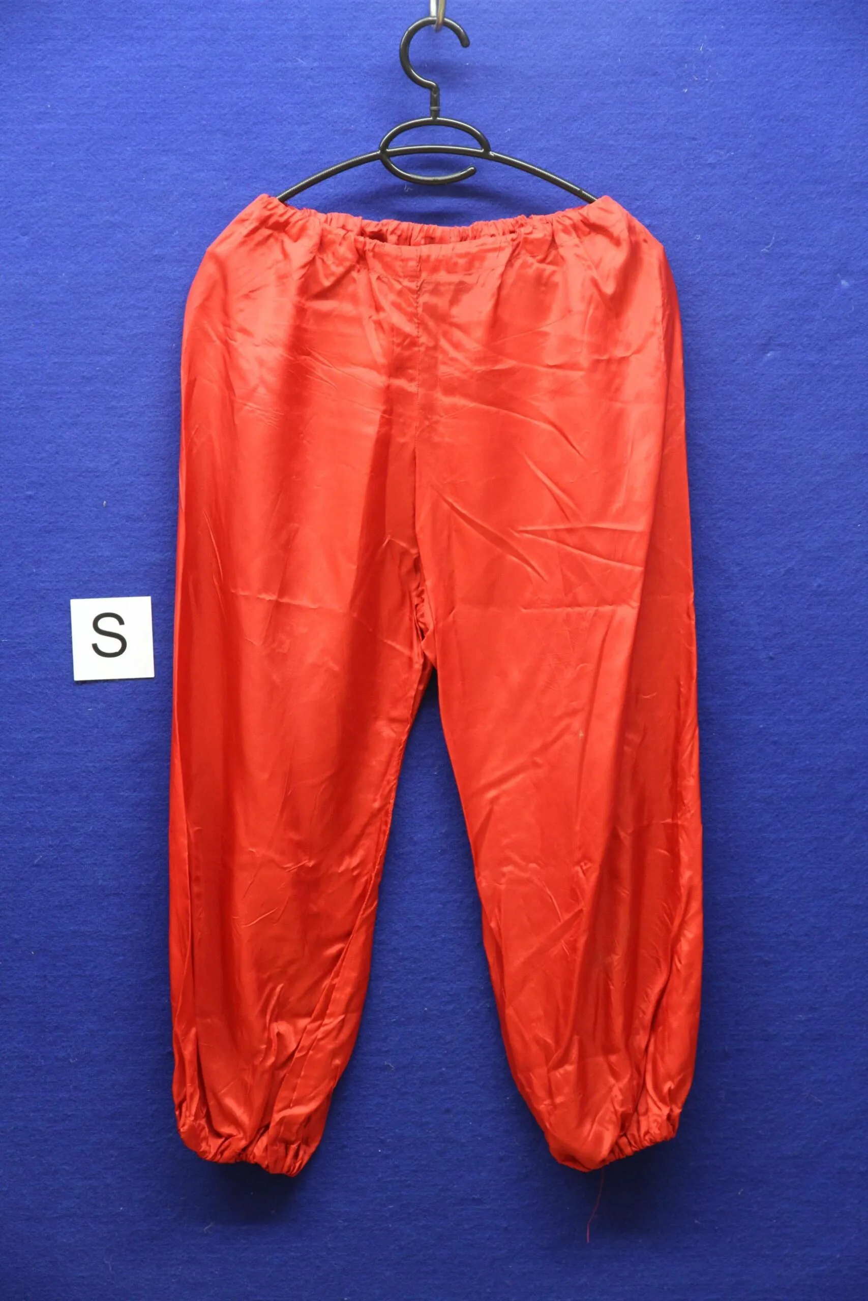 Kostüm 26 Hose rot