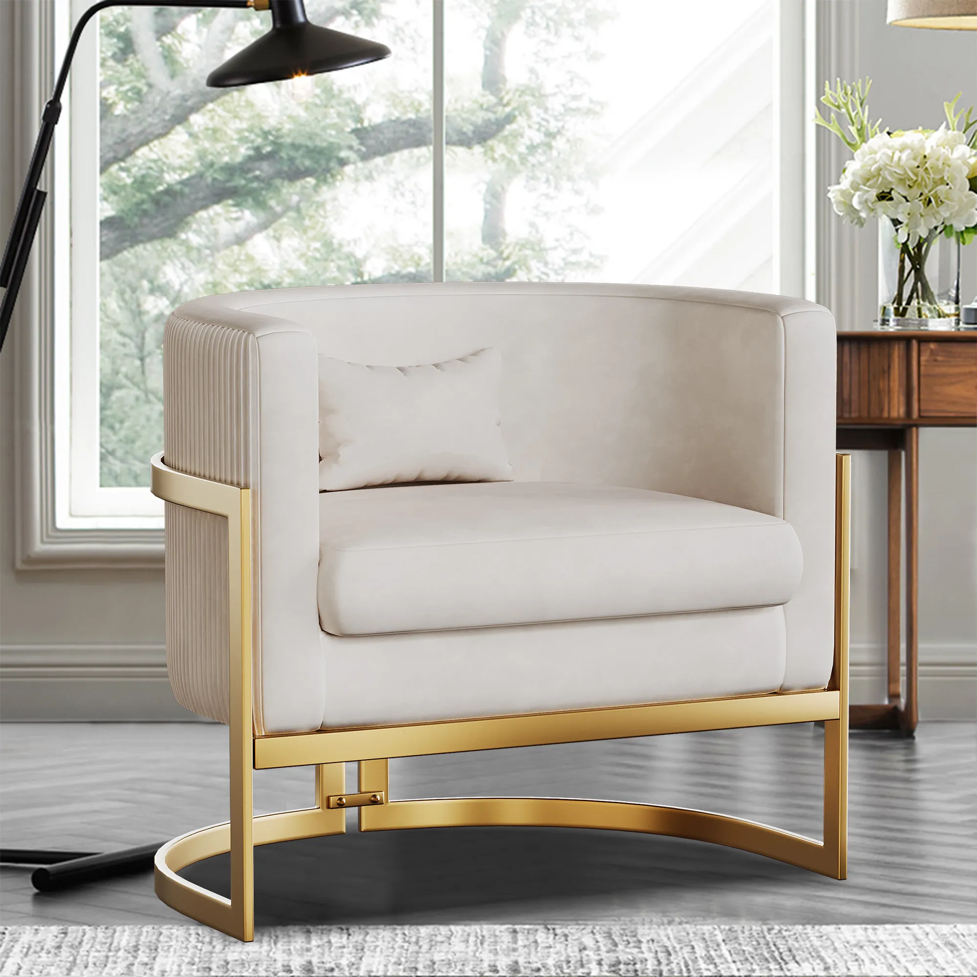 Shelbi Arm chair