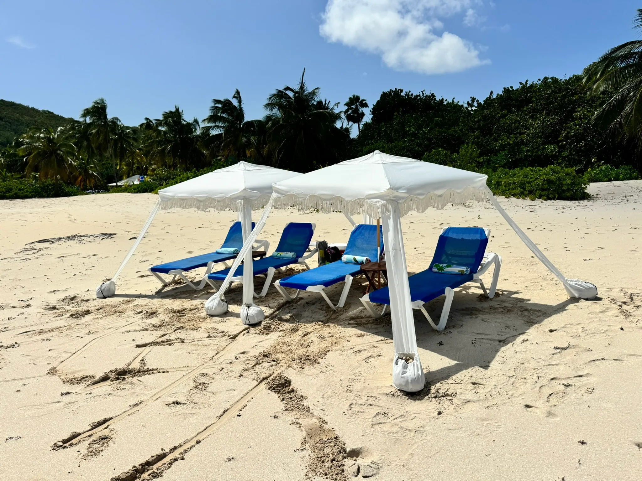 Deluxe Beach Day Cabana - Family & Friends Bundle