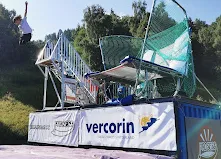 Tour Container 