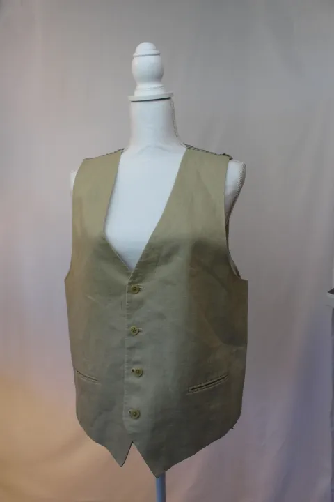 Tan Vest - Linen Suit ()