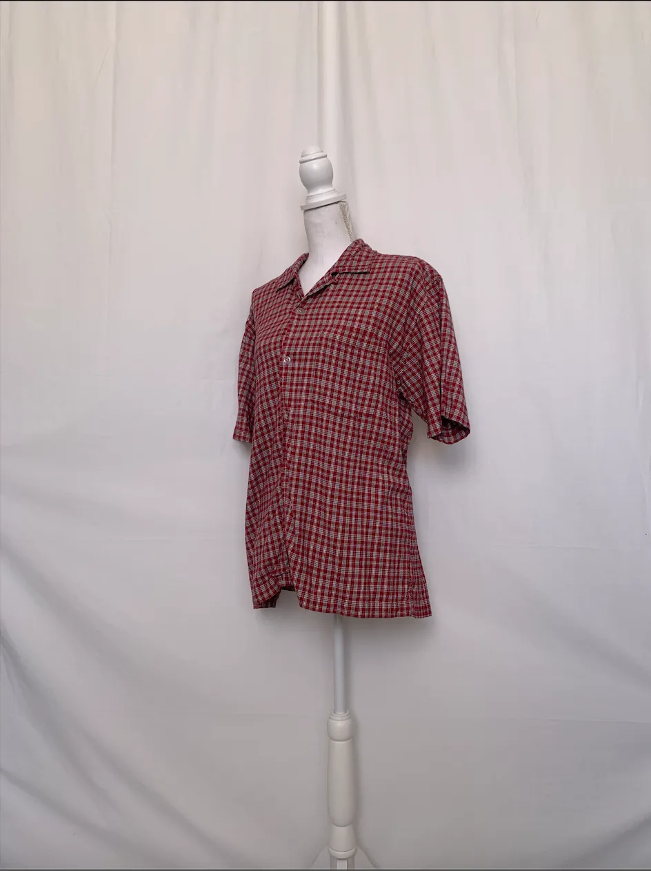 Red Plaid Short Sleeve Shirt - Au Thentic (Medium)