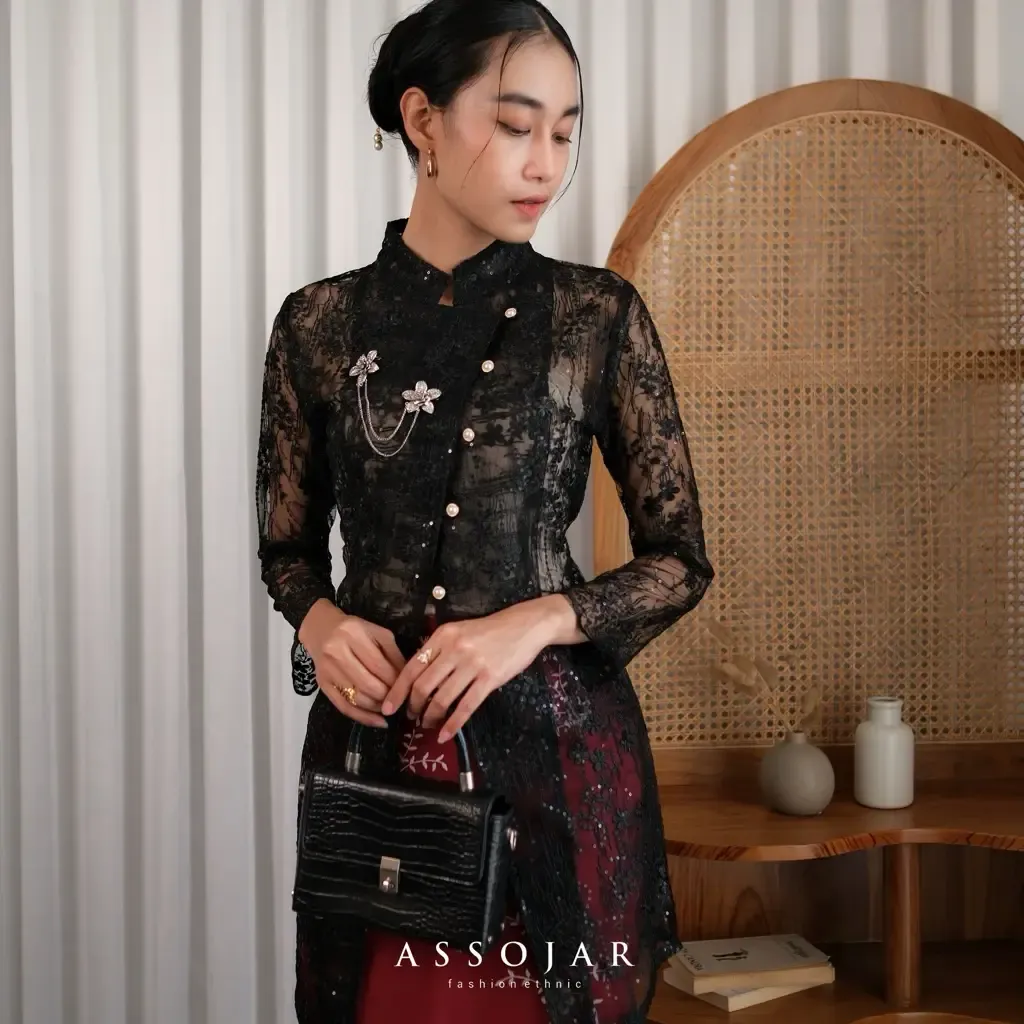 RD-0239 - Assojar - Tirani Kebaya in Black Kria