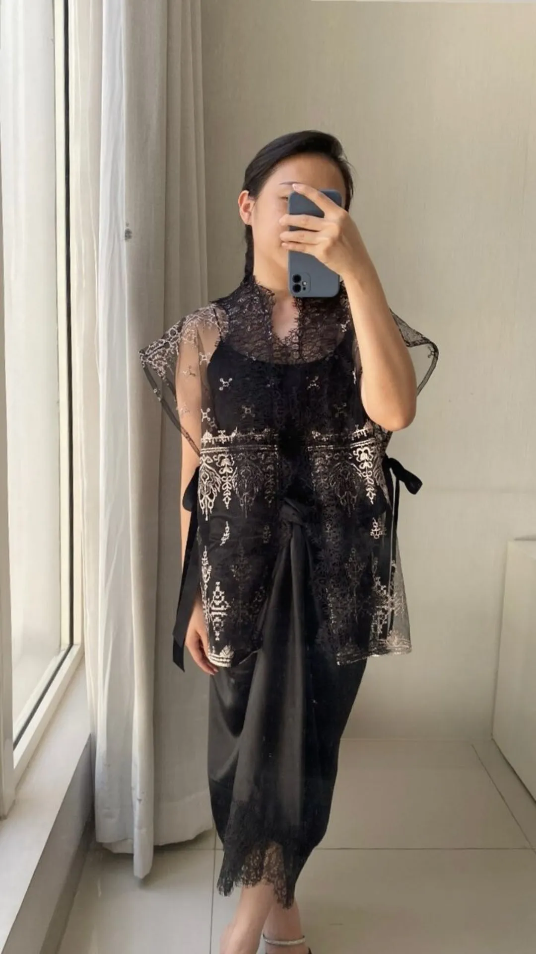 RD-0046 - Dewi Roam - Puan Vest & Lilit Skirt