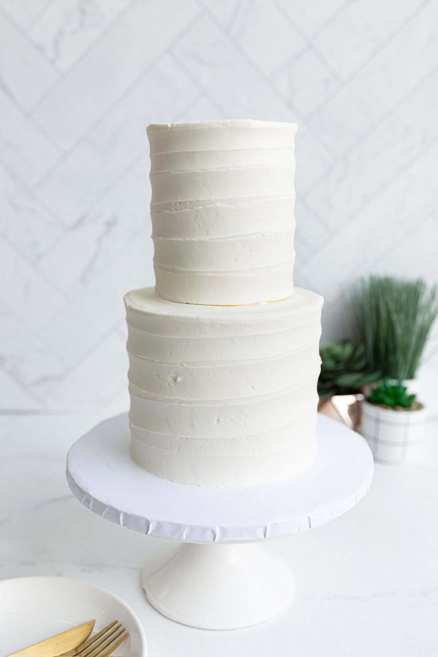 CAKE STANDS