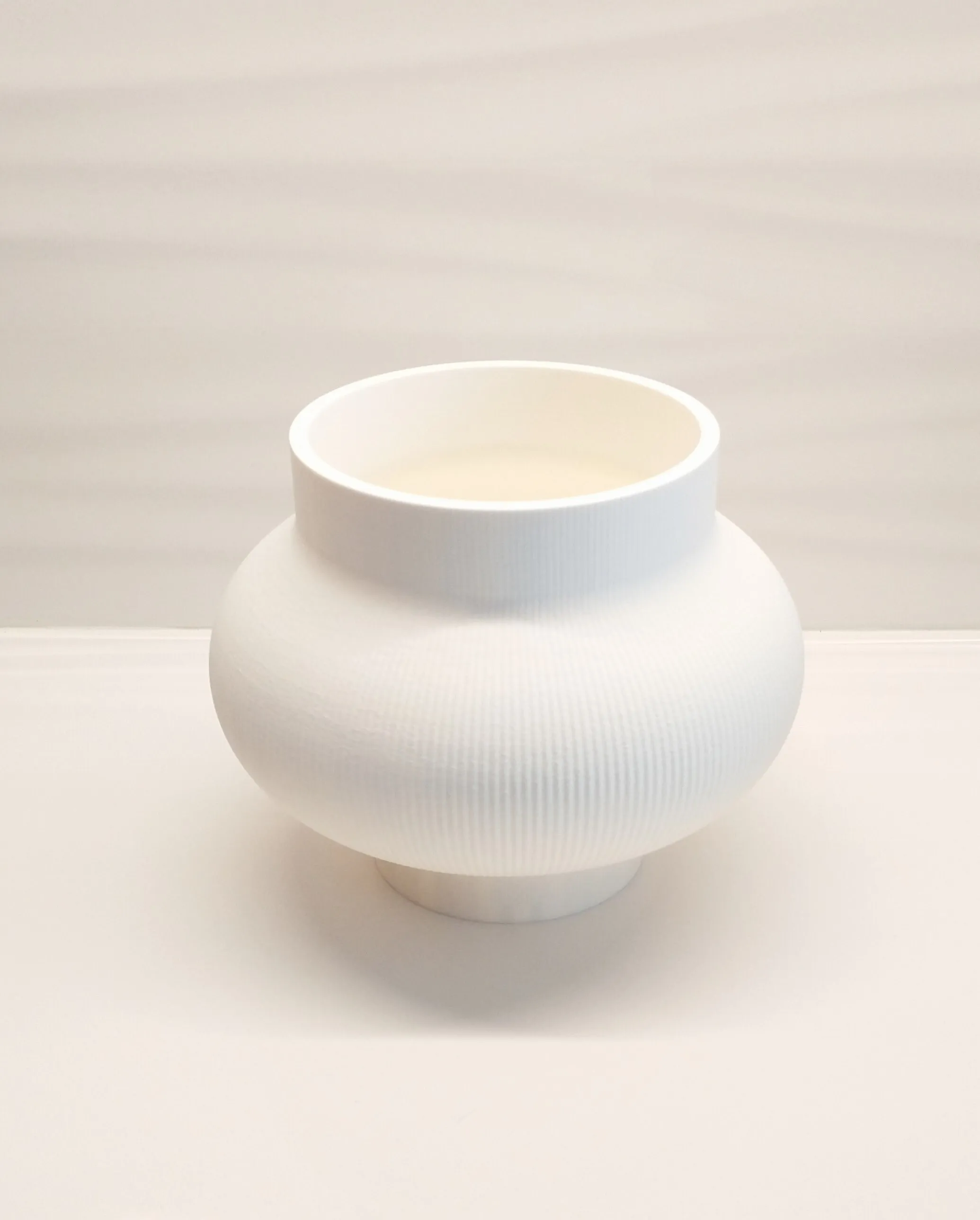 Ribbed Vase 