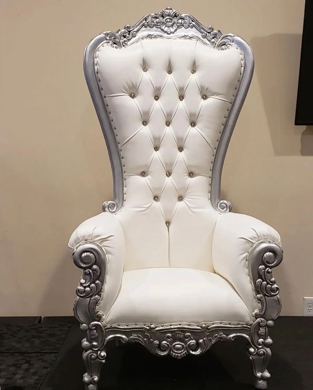 WHITE THRONE WITH SILVER TRIM