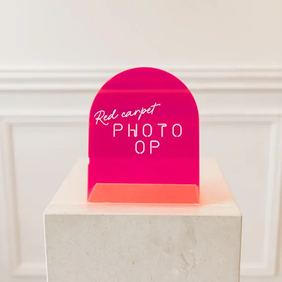 Photo Op Sign