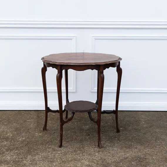 Frilly Round Table