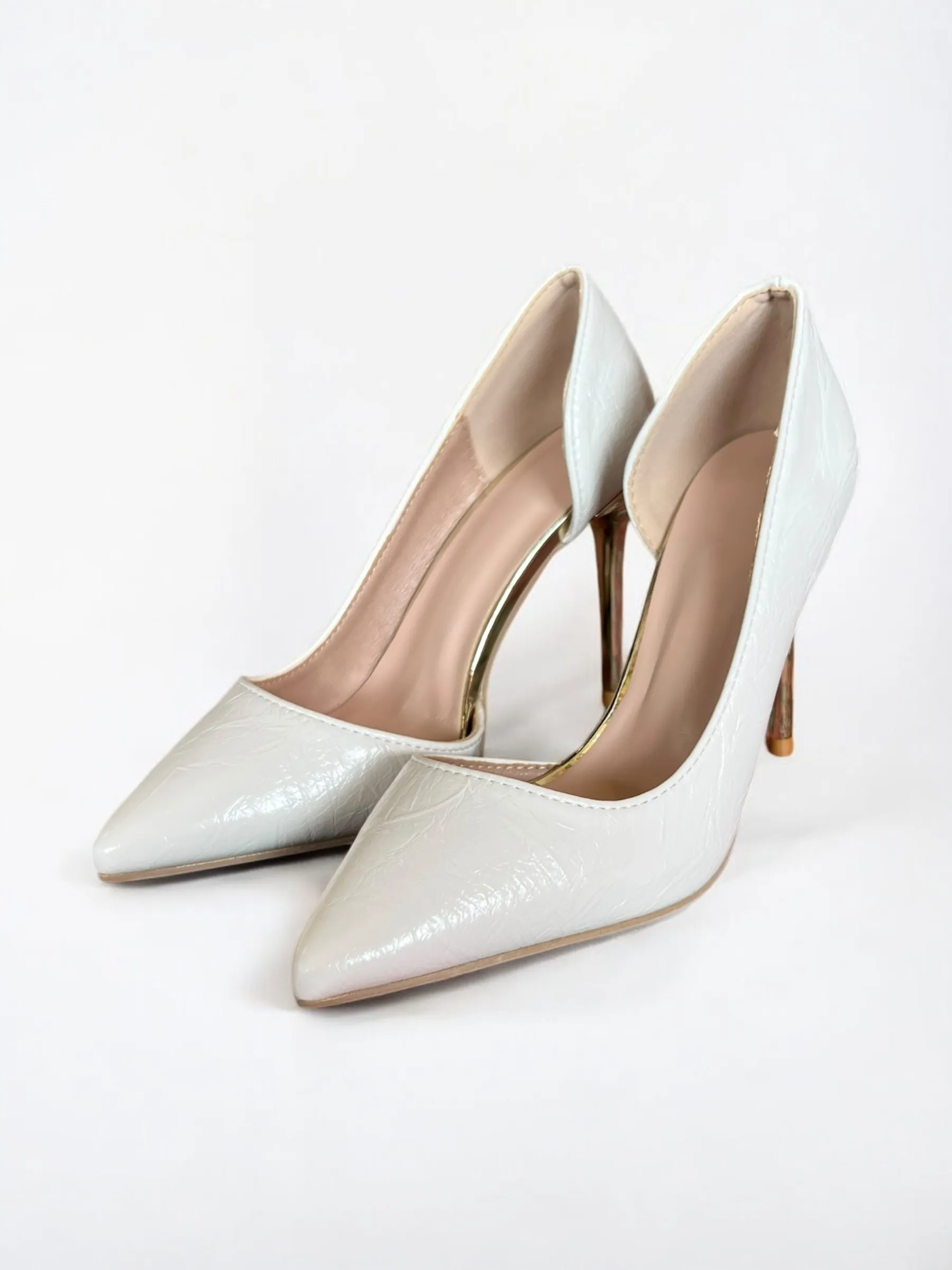 Gold heel shoes