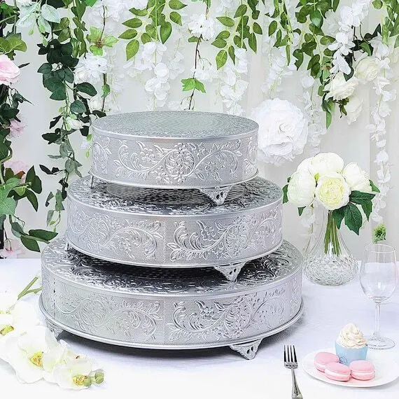 18" Round Embossed Cake Stand - Silver
