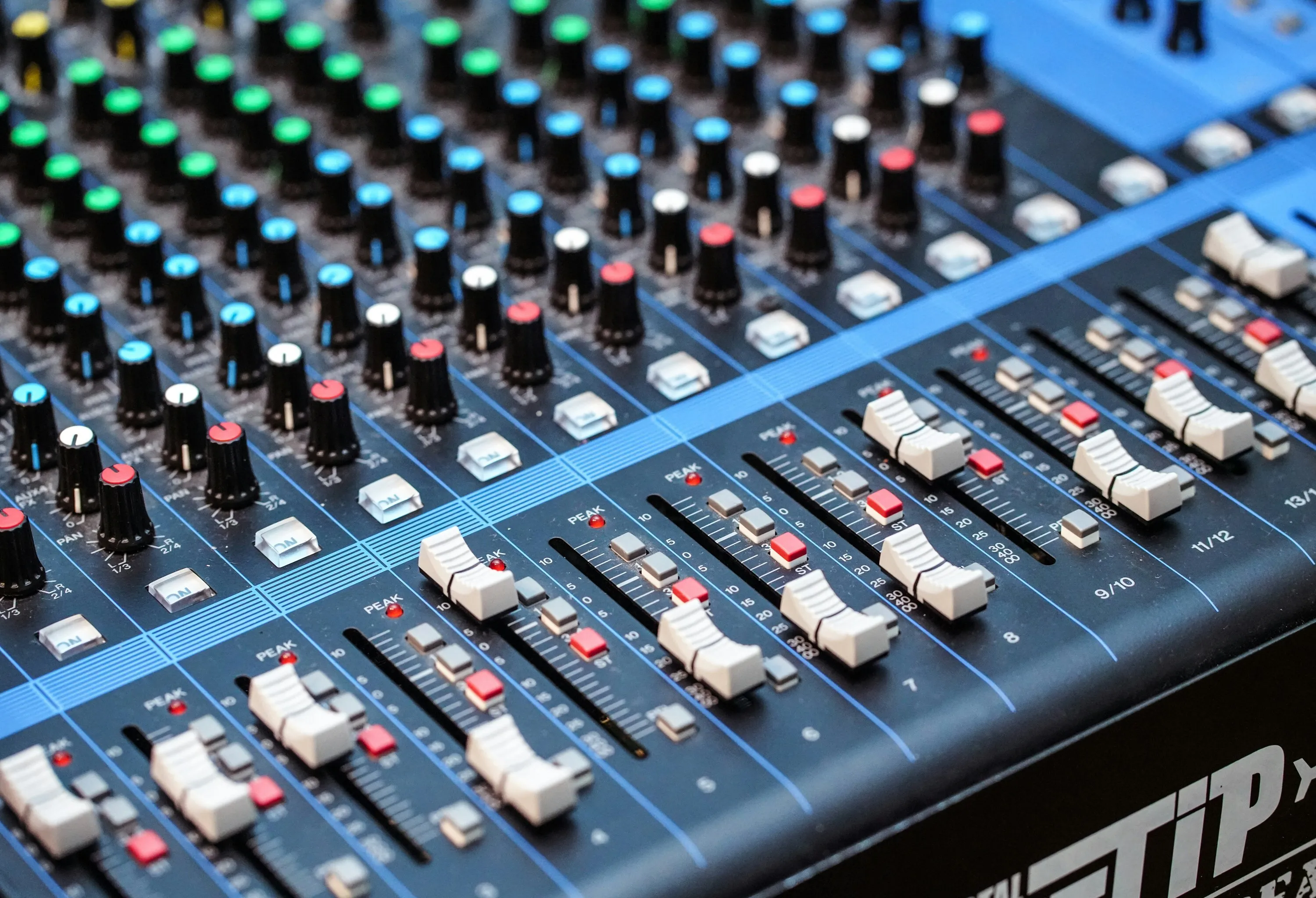 Allen & Heath