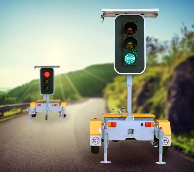 TRAFFIC LIGHT TOWABLE (MASTER)