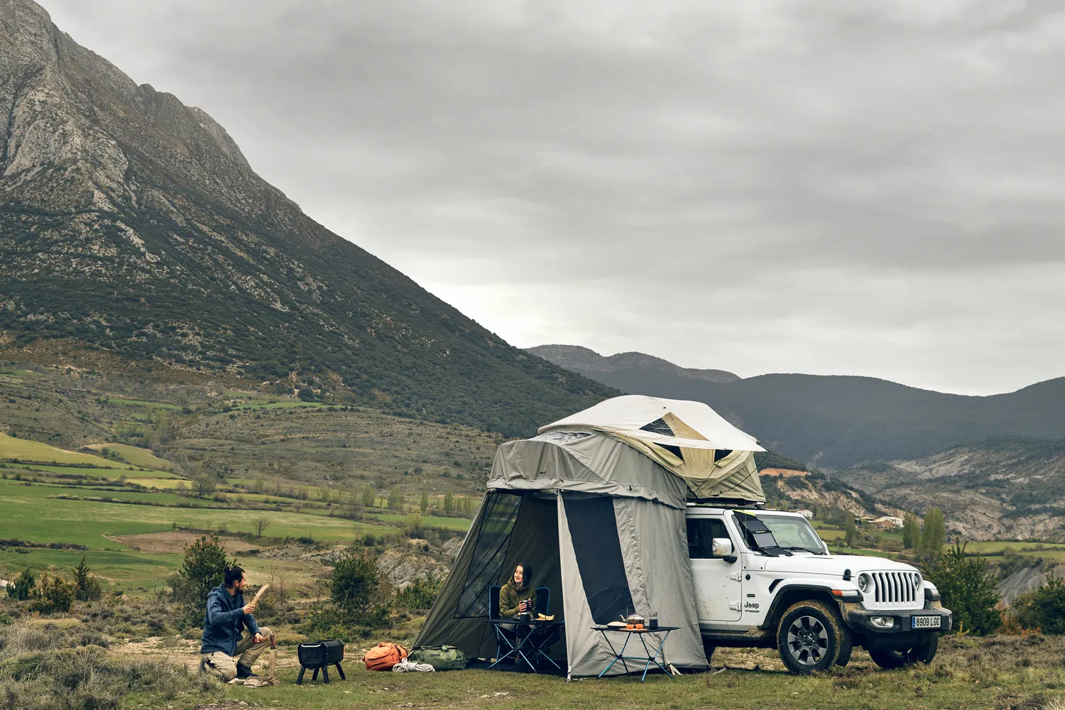 Thule Approach (Med, 2/3 Person)