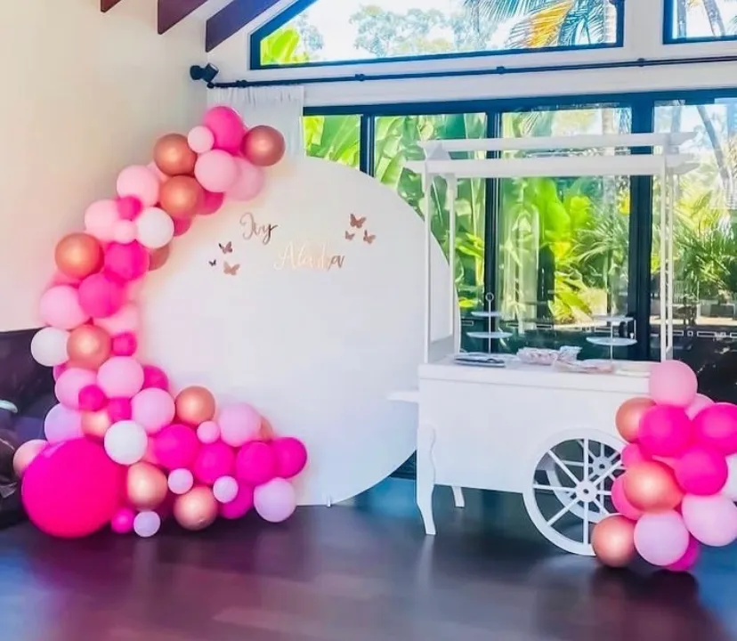 Circular Backdrop