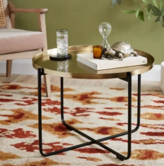 Low coffee table
