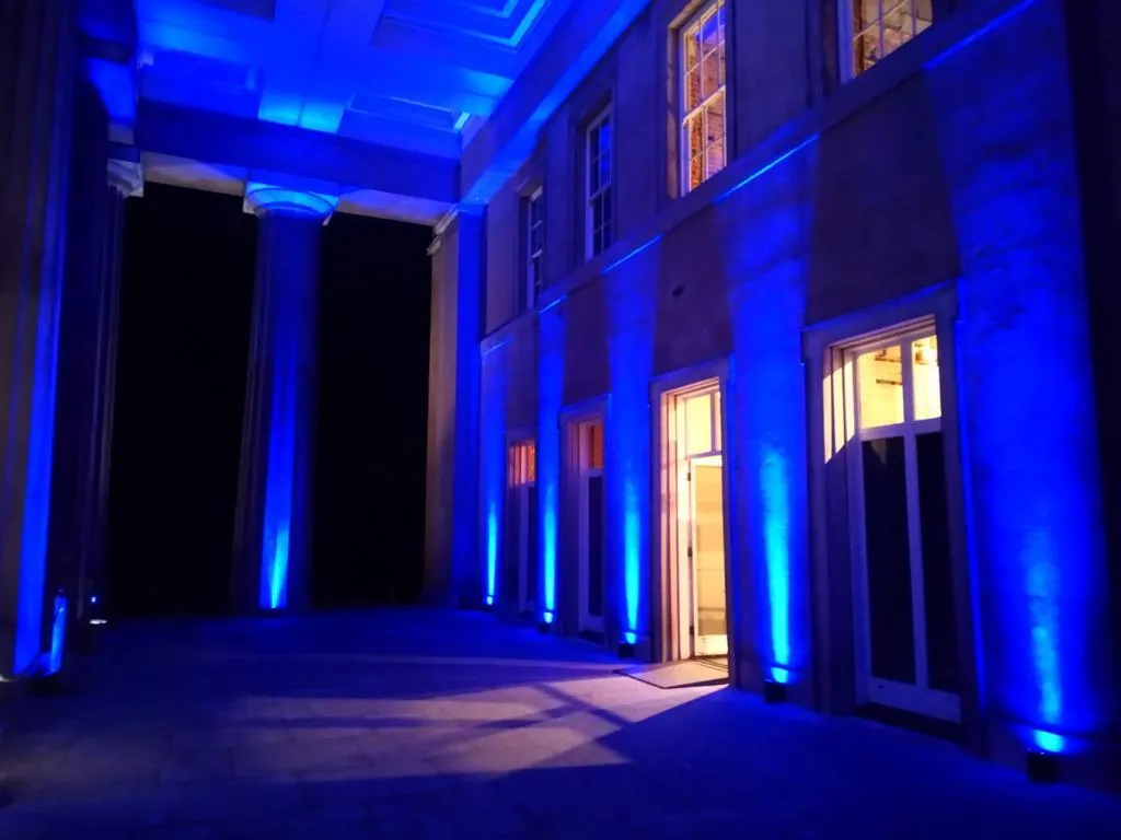 LED Uplighter package