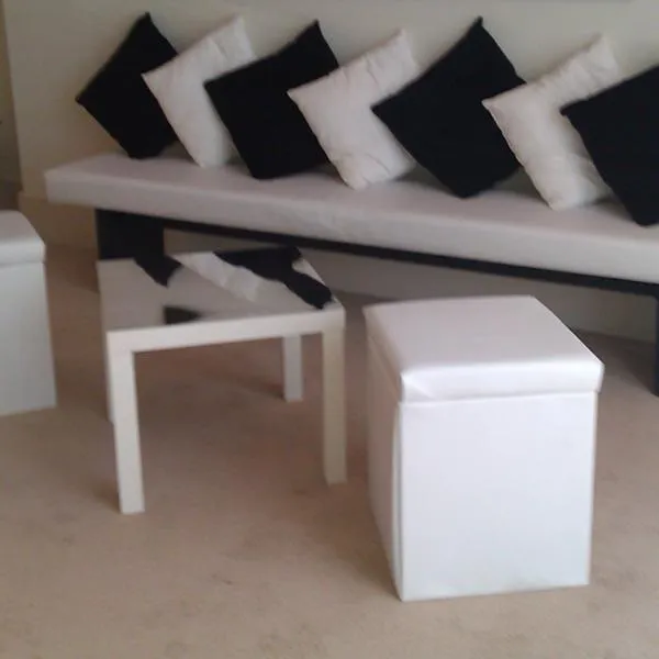 Banquette Bench