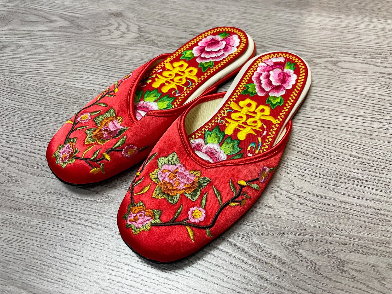 上頭紅拖鞋 16