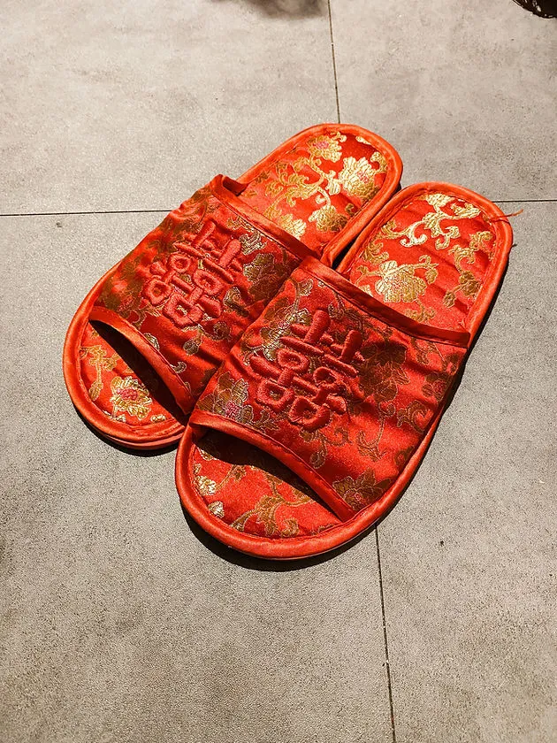 上頭紅拖鞋 03